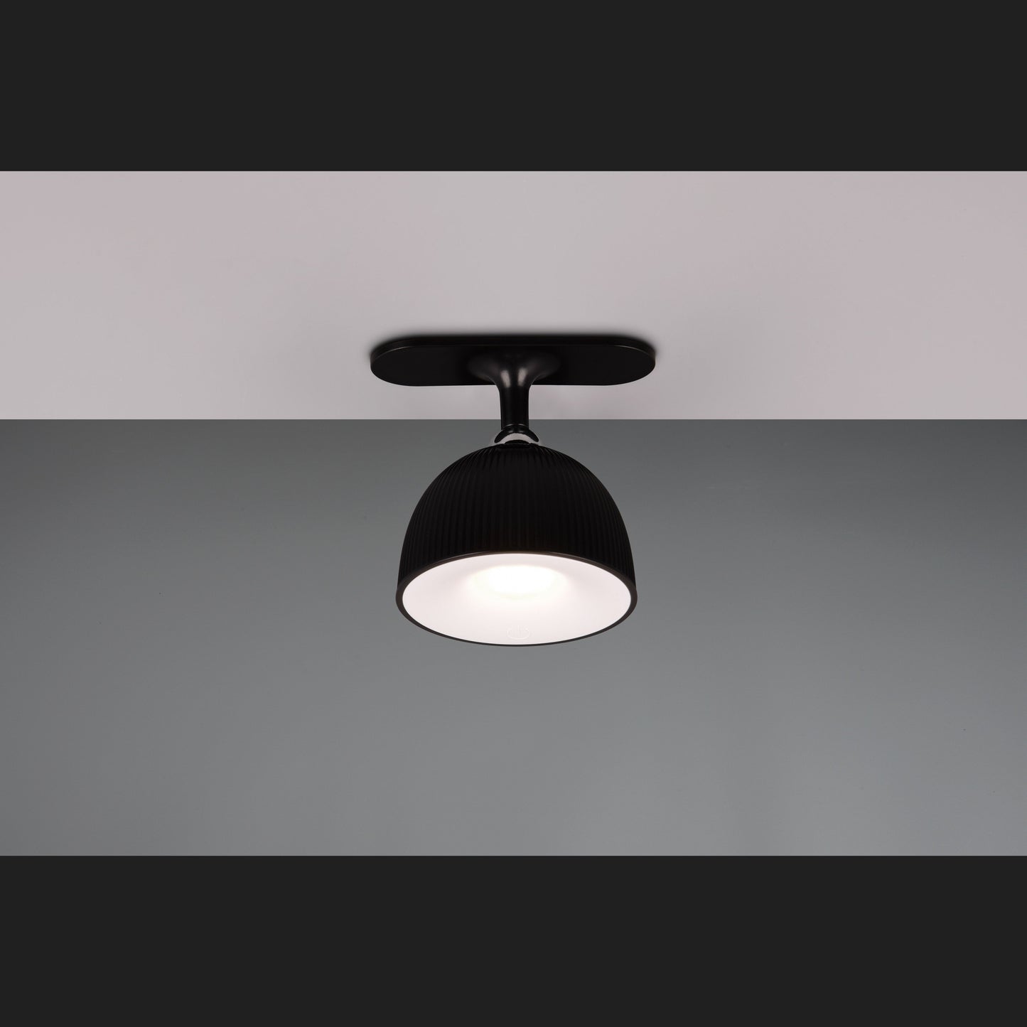 Maxima  - Table lamp - Black - Reality