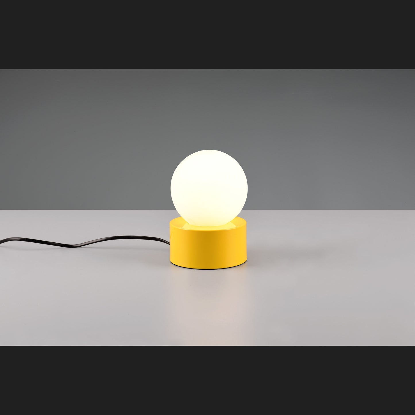 Countess  - Table lamp - White - Reality