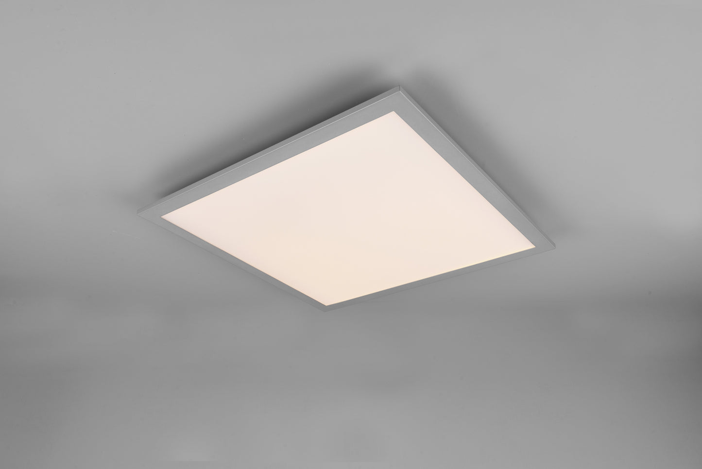 Alpha  - Ceiling lamp - Titan - Reality