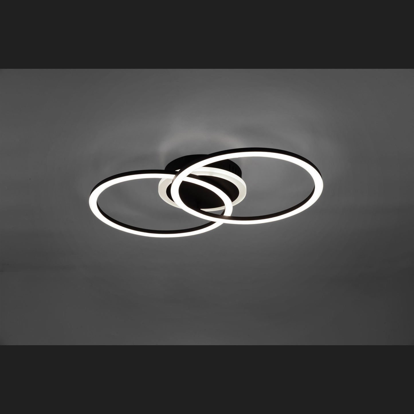 Venida  - Ceiling lamp - Black Matt - Reality