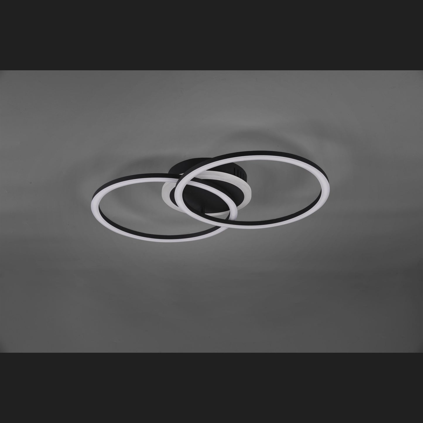 Venida  - Ceiling lamp - Black Matt - Reality