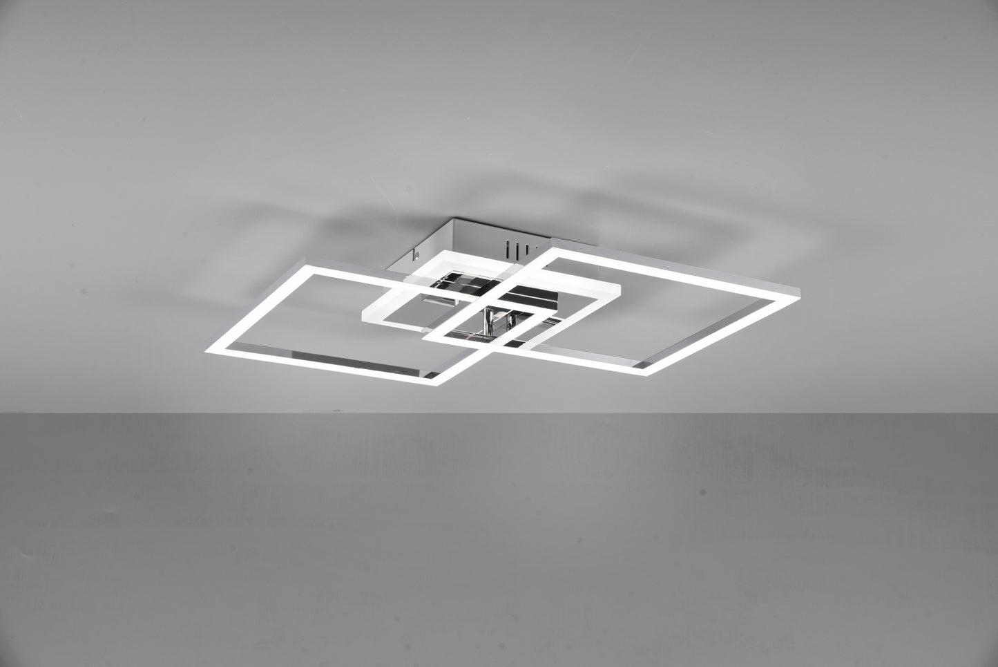 Venida  - Ceiling lamp - Chrome - Reality