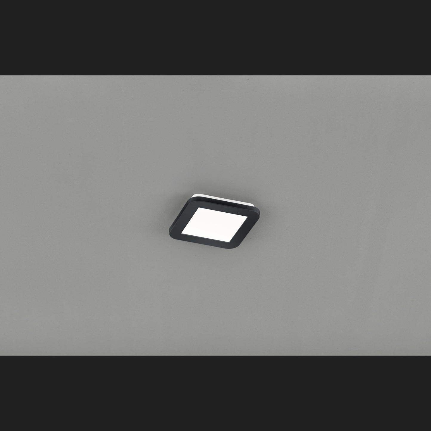 Camillus  - Ceiling lamp - White - Reality