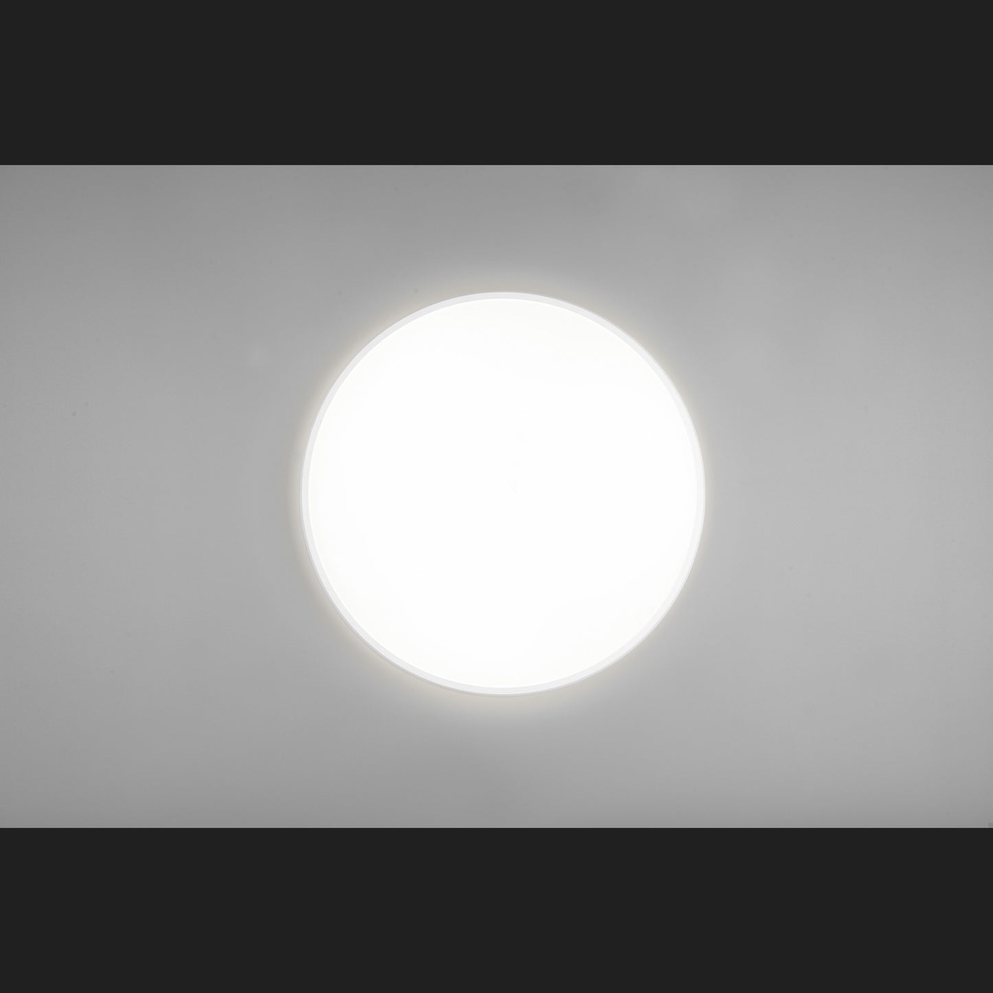 Limbus  - Ceiling lamp - White Matt - Reality
