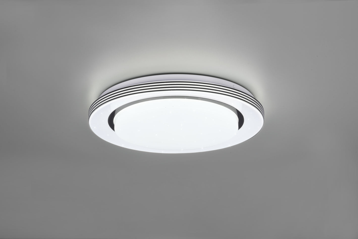 Atria  - Ceiling lamp - Black Matt - Reality