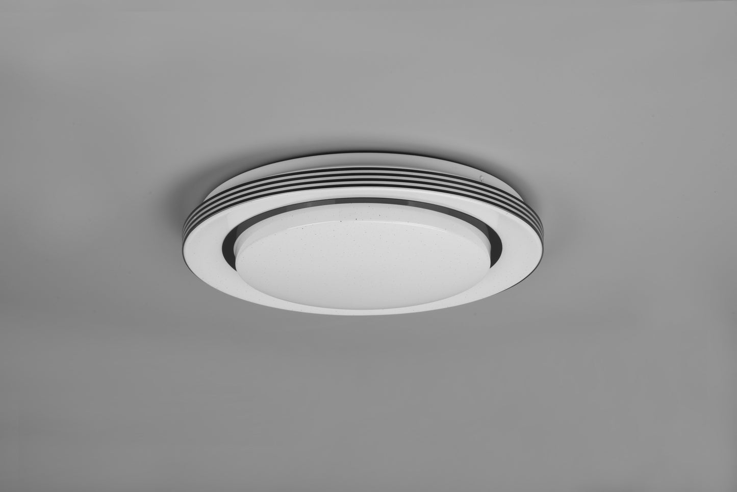 Atria  - Ceiling lamp - Black Matt - Reality