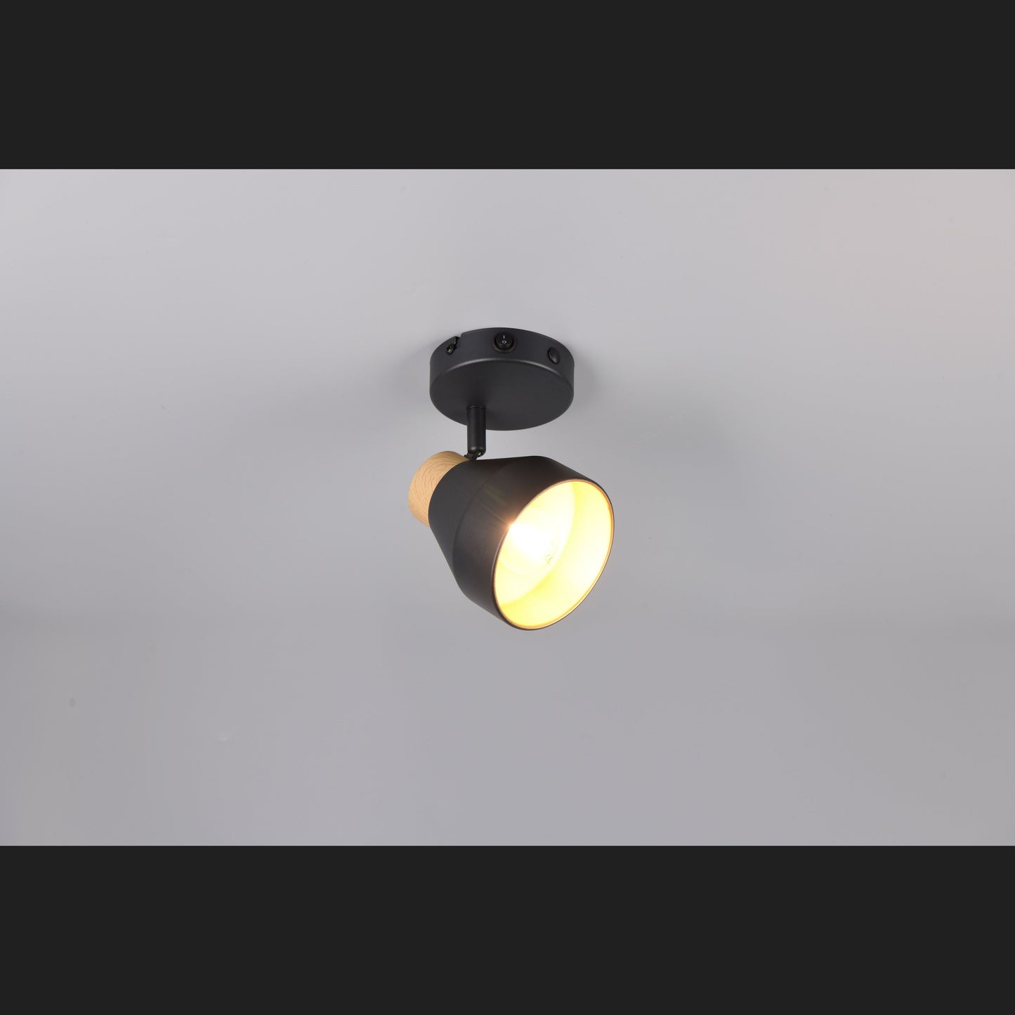 Valentin - Spot - Black Matt - Reality - R81921732