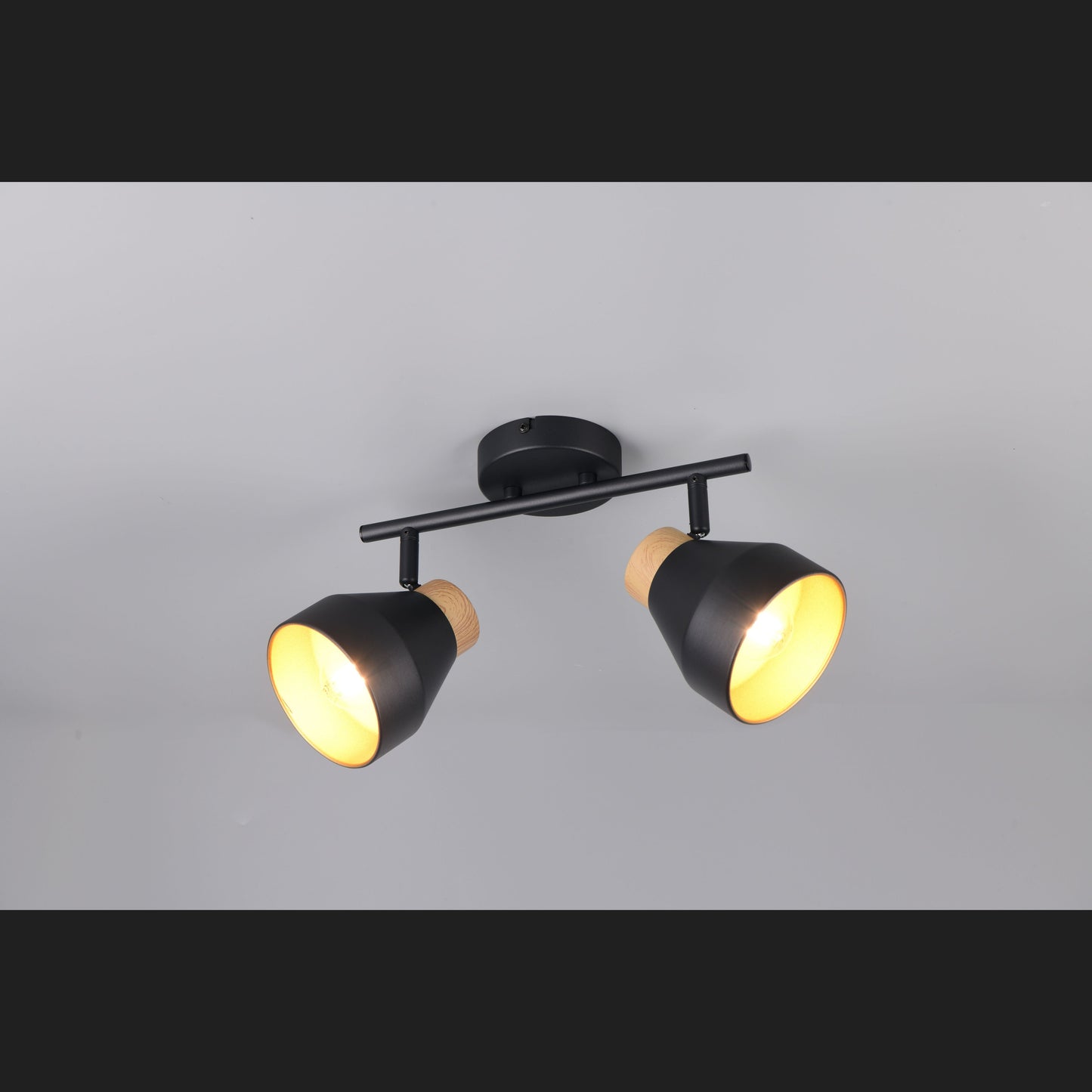 Valentin - Spot - Black Matt - Reality - R81922032