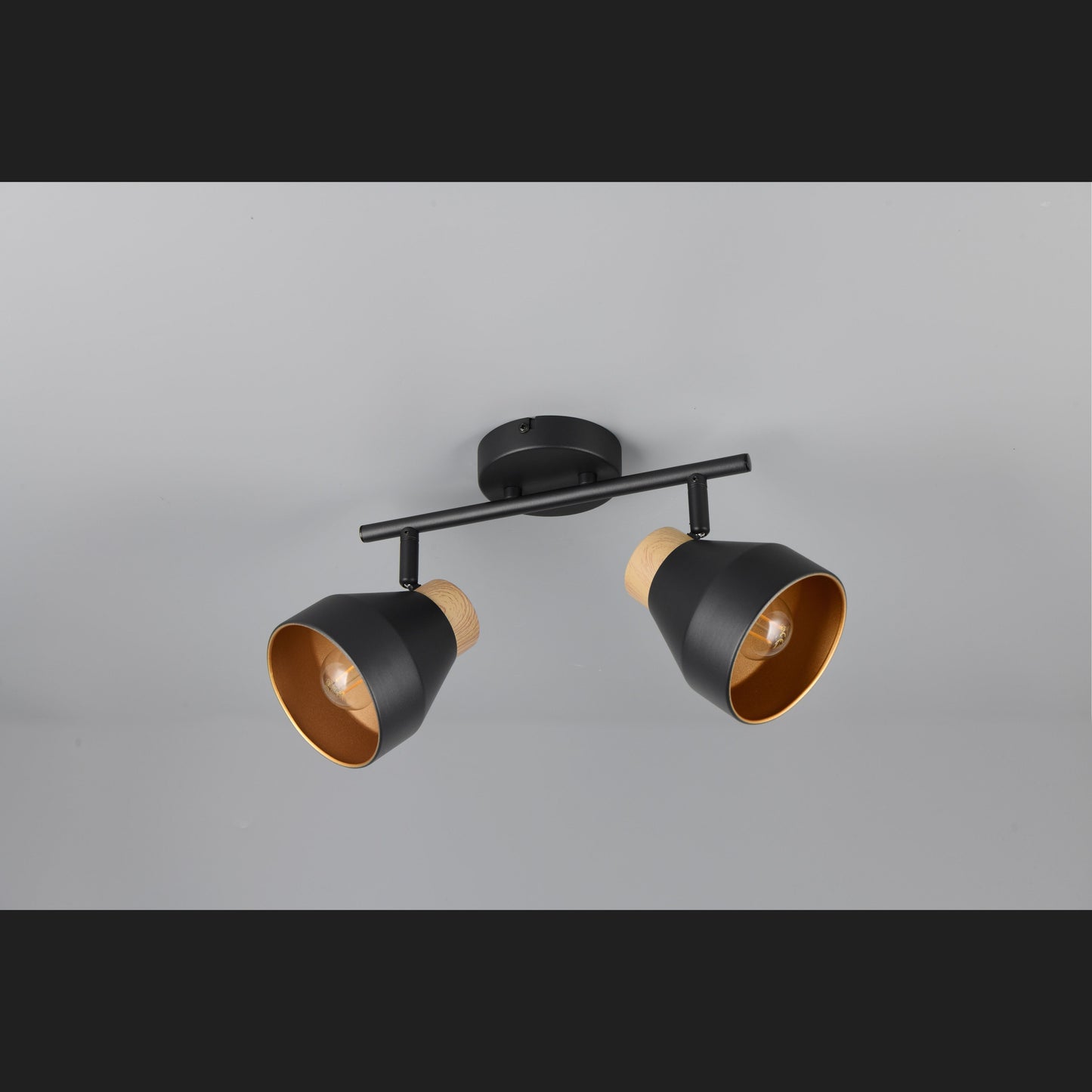 Valentin - Spot - Black Matt - Reality - R81922032