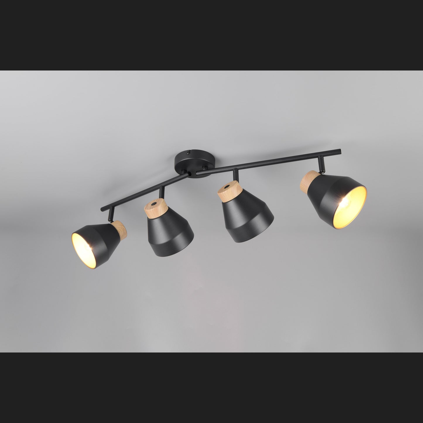 Valentin - Spot - Black Matt - Reality - R81924032