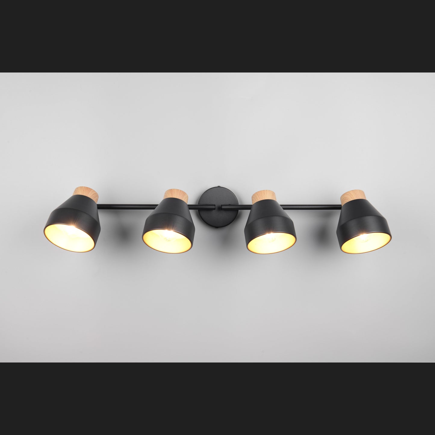 Valentin - Spot - Black Matt - Reality - R81924032