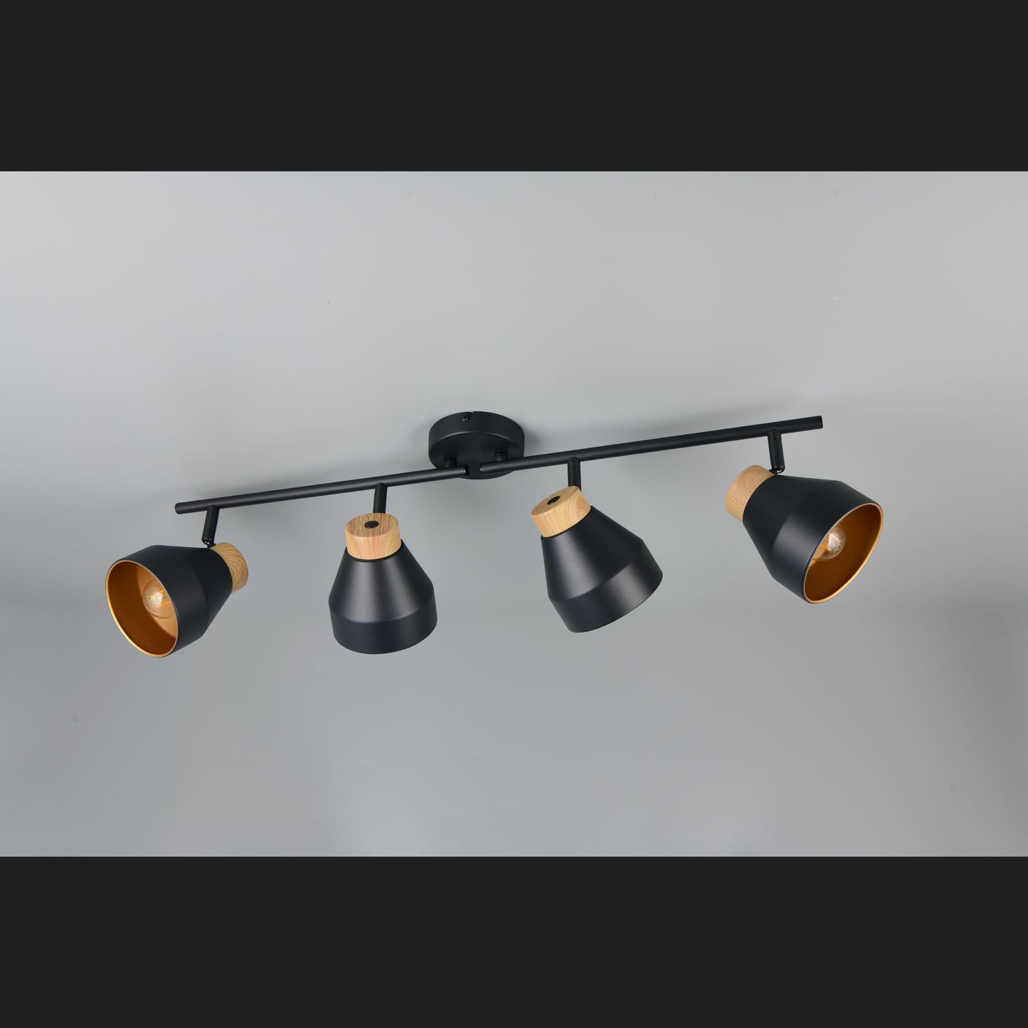 Valentin - Spot - Black Matt - Reality - R81924032