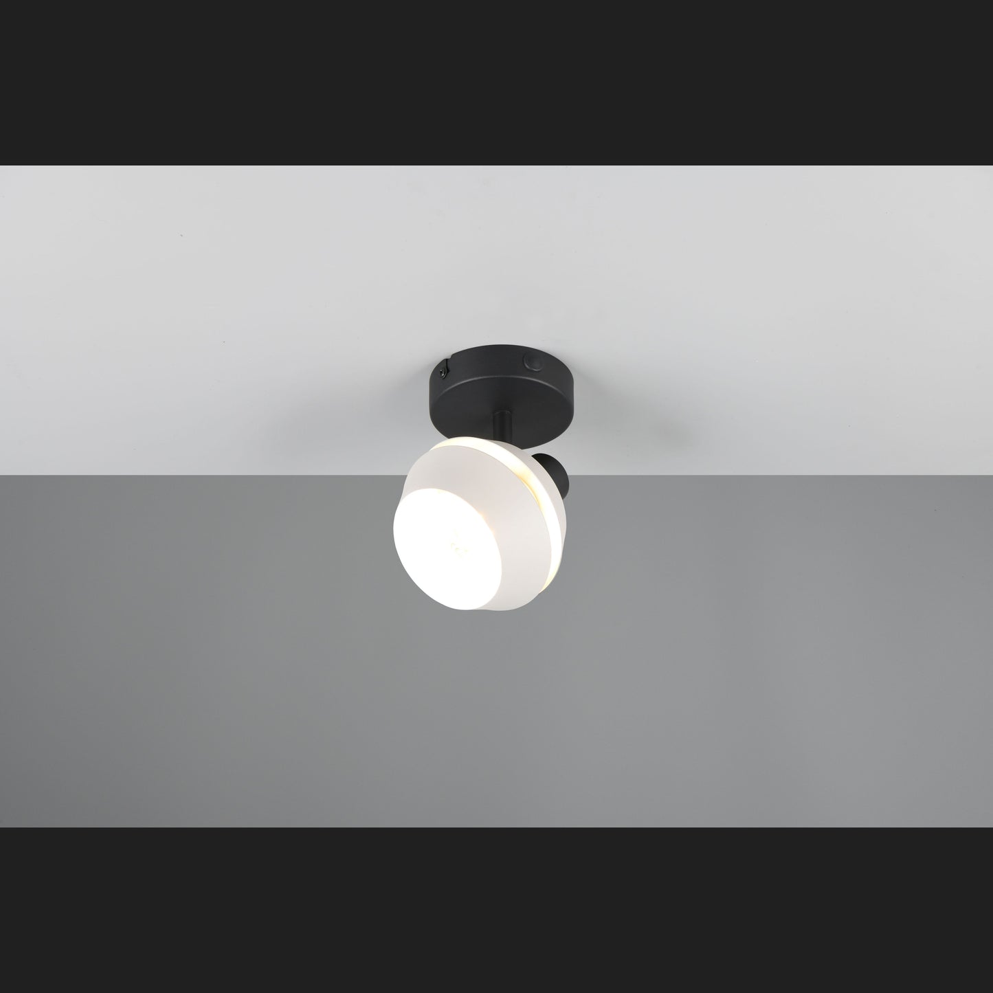 Isla - Spot - Grey - Reality - R86361076