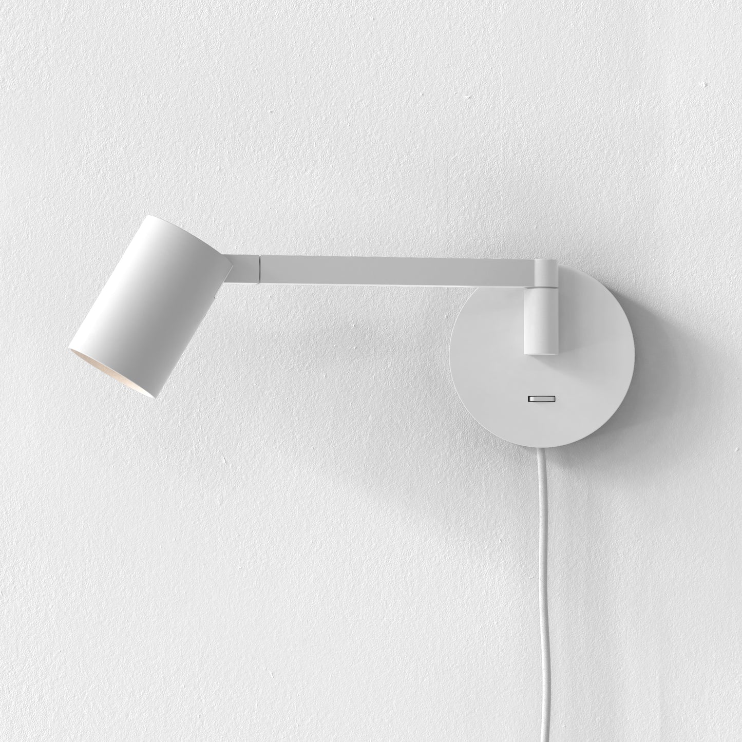 Ascoli Swing Plug In