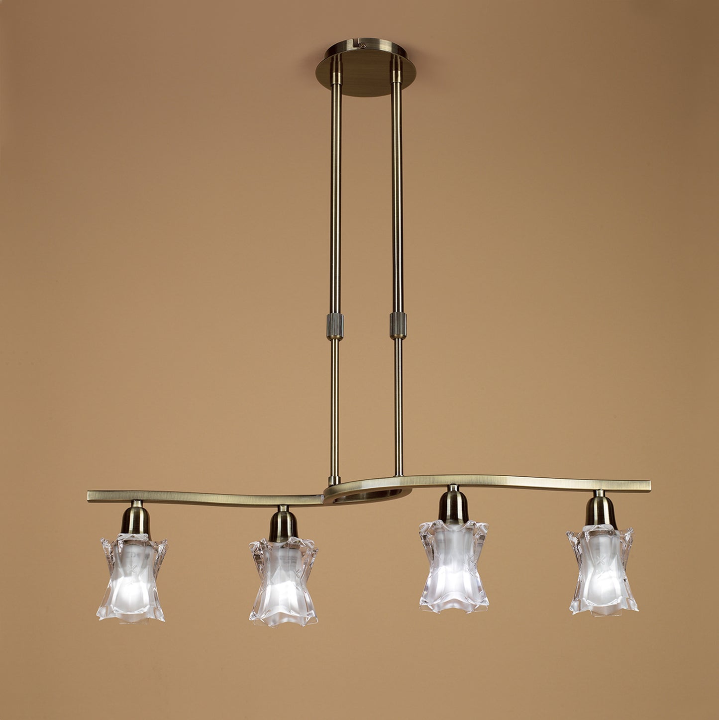 Alaska GU10 Telescopic 4 Light L1, SGU10 Bar, Antique Brass, CFL Lamps INCLUDED by Mantra