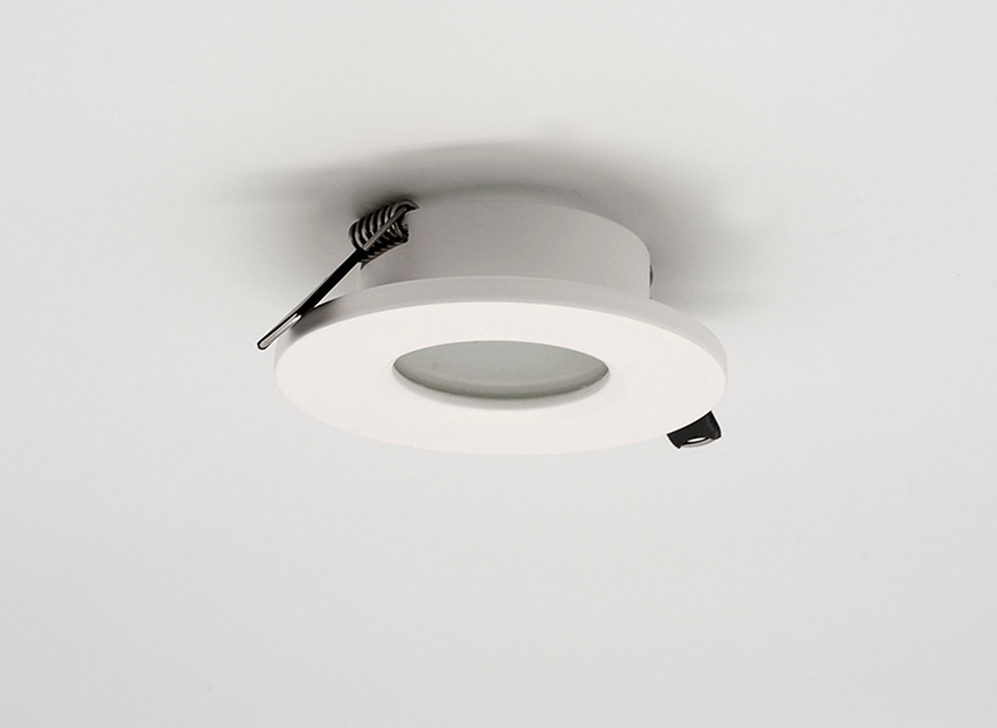 Atlantis Recessed Spotlight 8.3cm Round, GU10 (Max 50W), White, Cutout 58mm, Cut Out: 58mm, Lampholder Included by Mantra