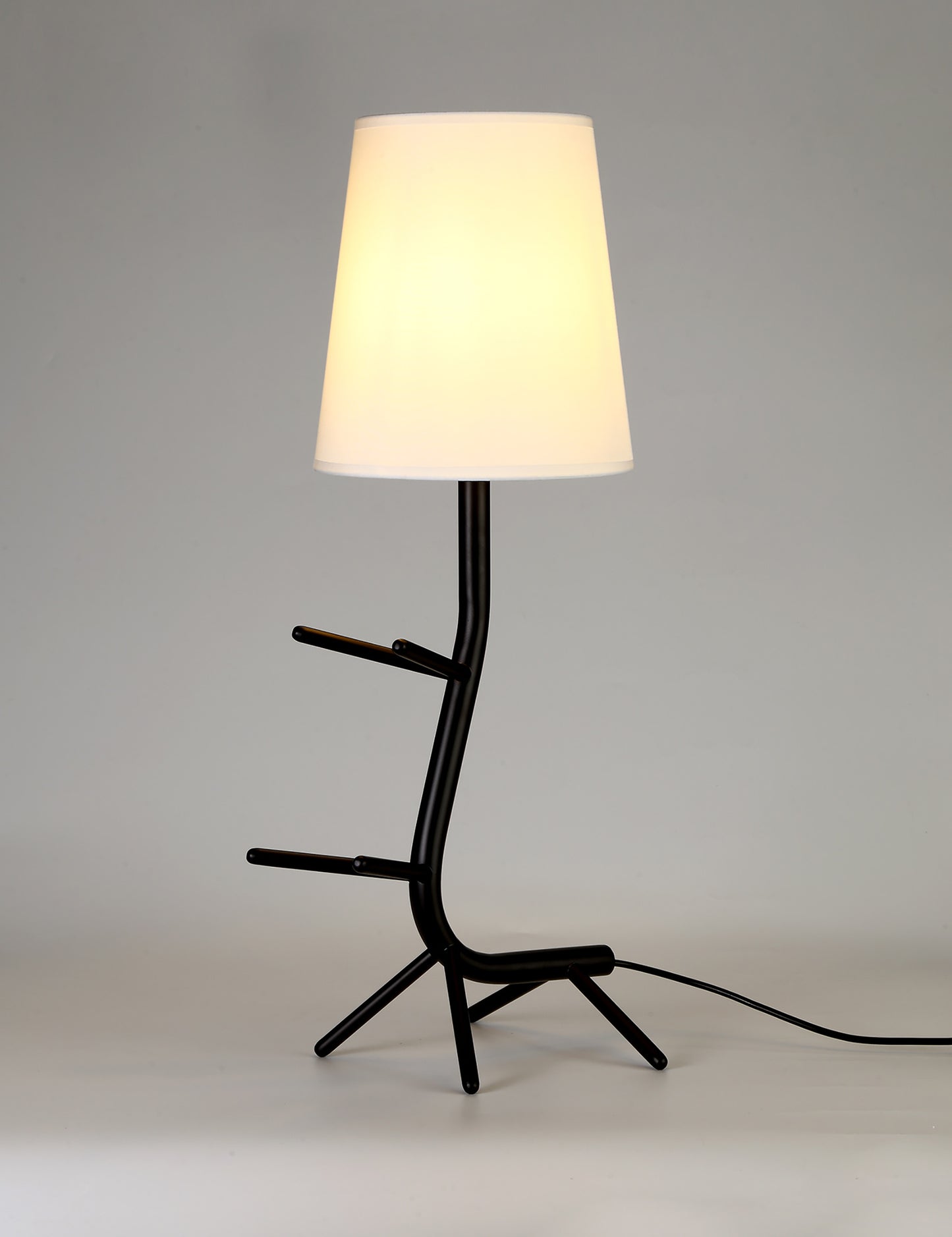 Centipede Table Lamp With Shade, 1 x E27, Black / White by Mantra