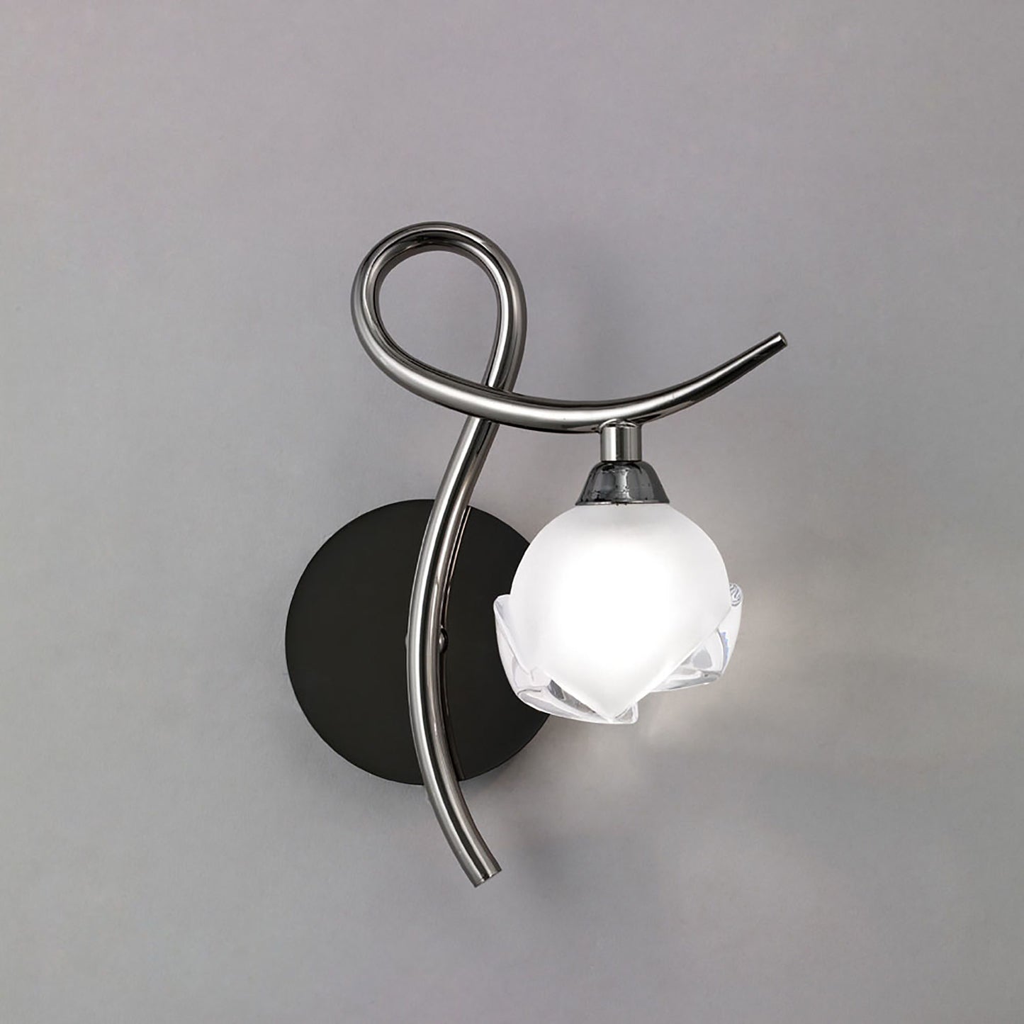 Fragma Wall Lamp Right Switched 1 Light G9, Black Chrome by Mantra