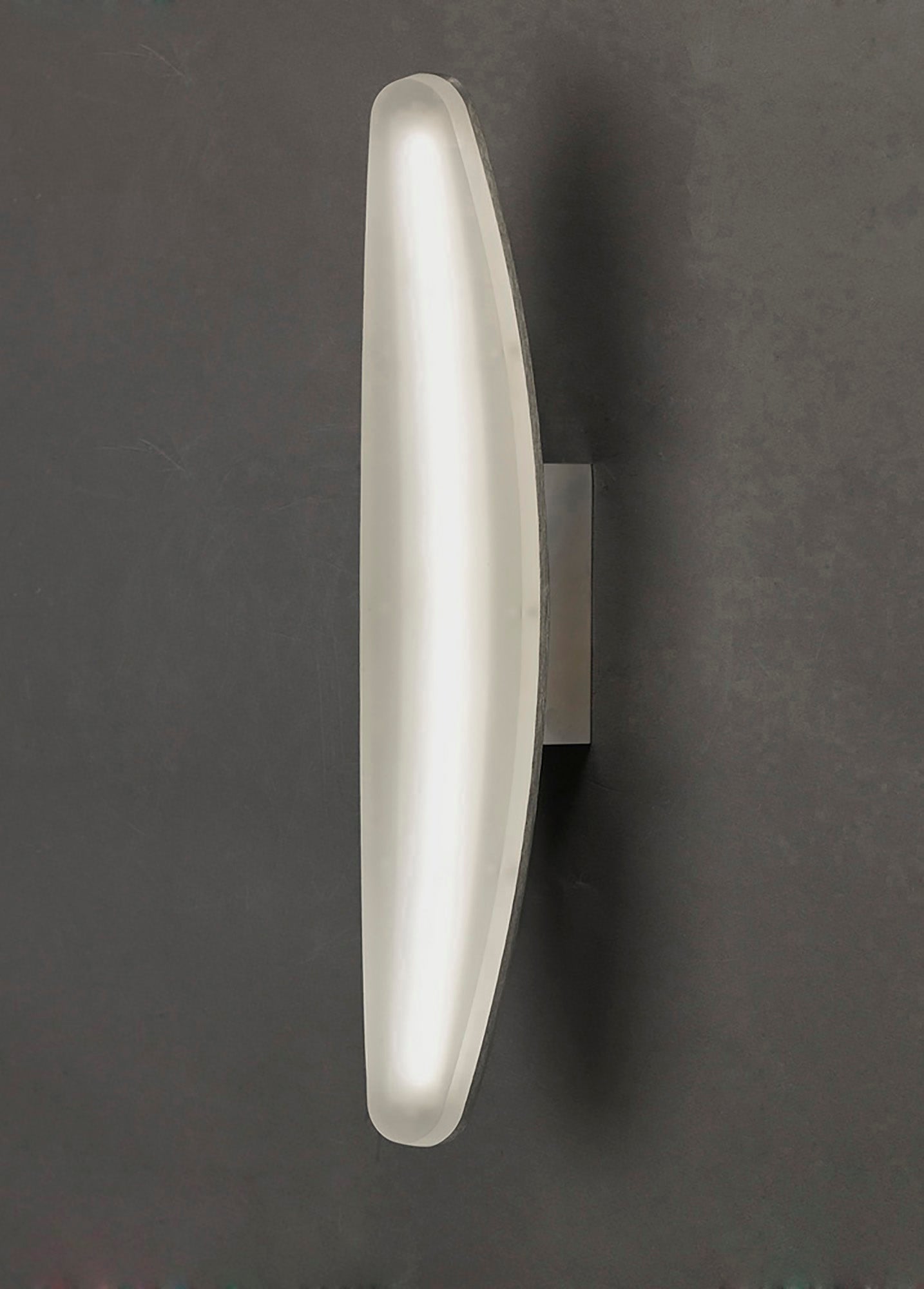 Hemisferic Wall Lamp 6W LED 3000K, 540lm, Satin Aluminium / Frosted Acrylic, 3yrs Warranty by Mantra