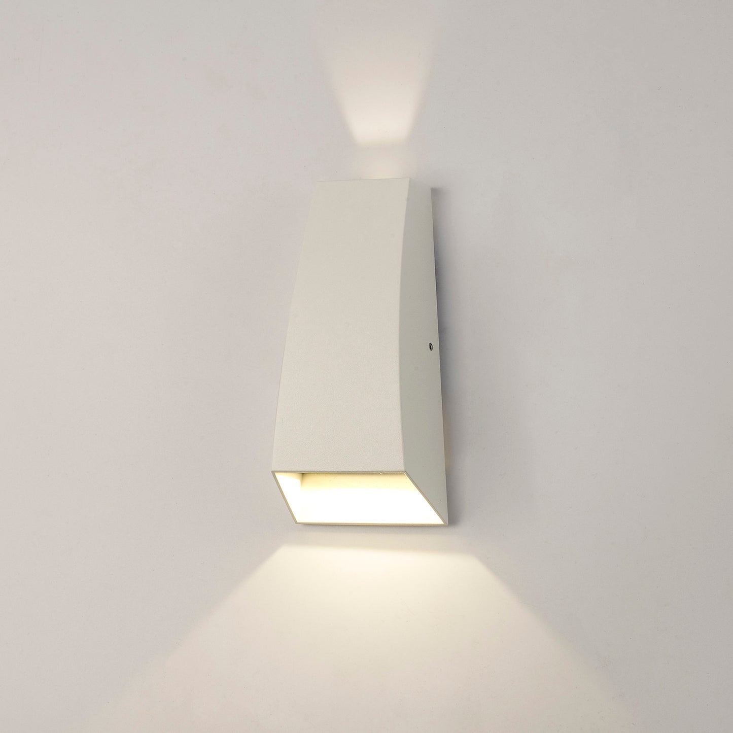 Jackson Wall Lamp, 6W LED, 3000K, 420lm, IP54, Sand White, 3yrs Warranty by Mantra