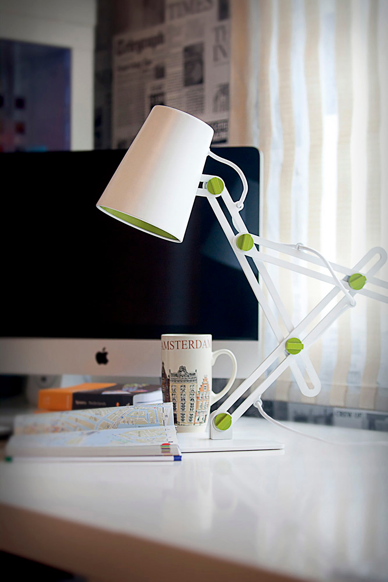 Looker Table Lamp 1 Light E27, Matt White/Green by Mantra