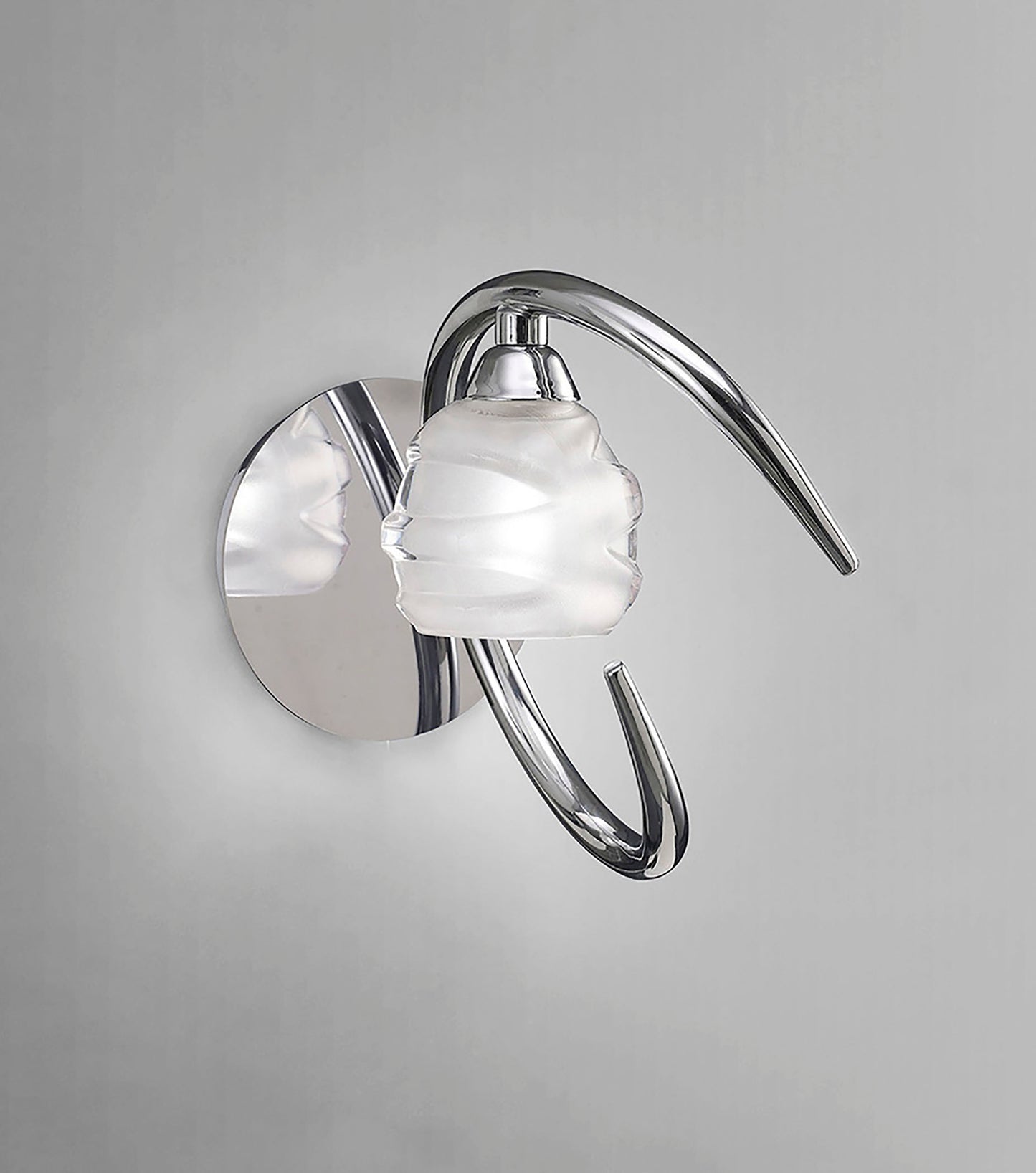 Loop Wall Lamp Switched 1 Light G9 ECO, Polished Chrome by Mantra