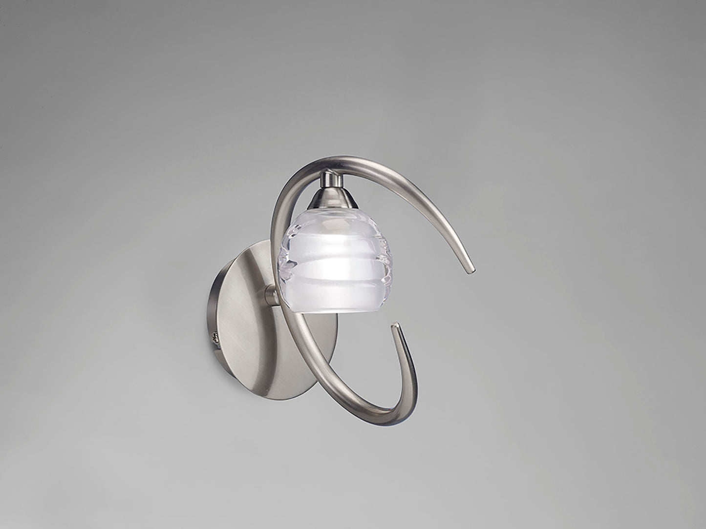 Loop Wall Lamp Switched 1 Light G9 ECO, Satin Nickel by Mantra