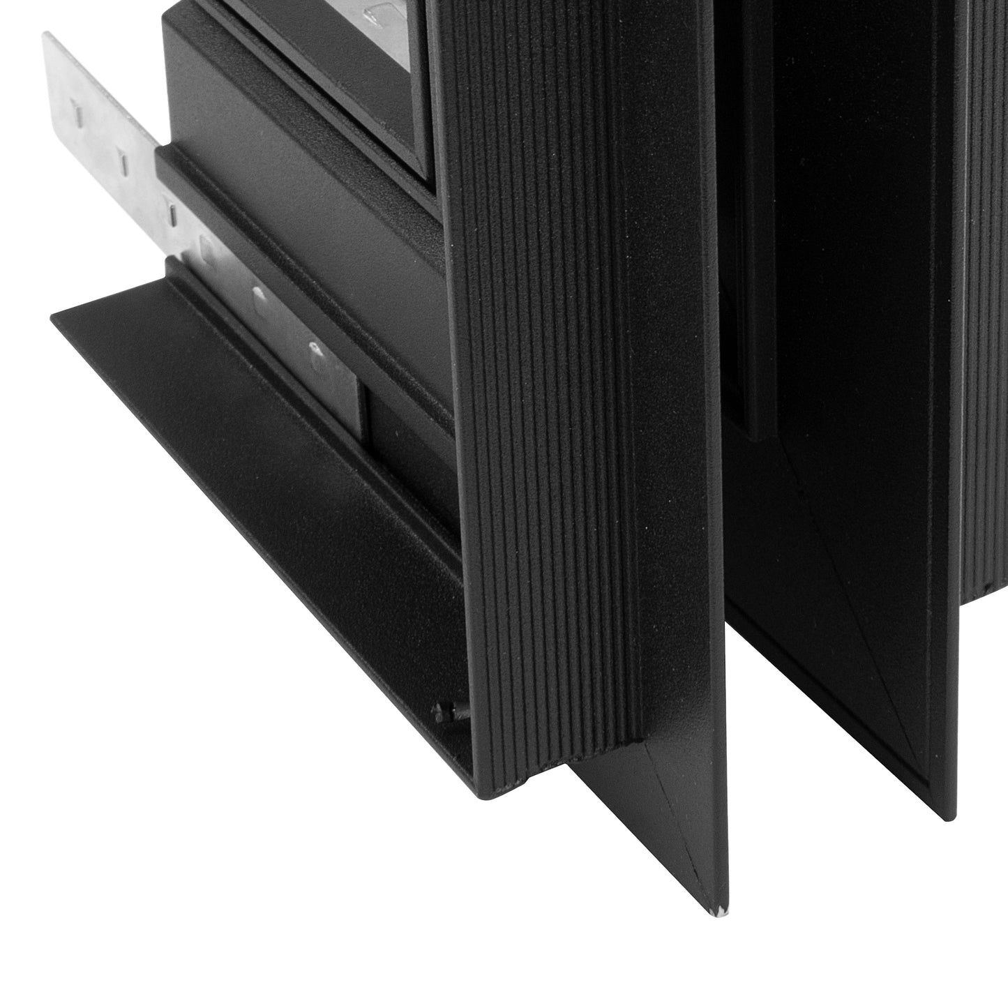 Magneto Recessed L-Joint Wall To Wall Out, Black For M8307/M8308 by Mantra