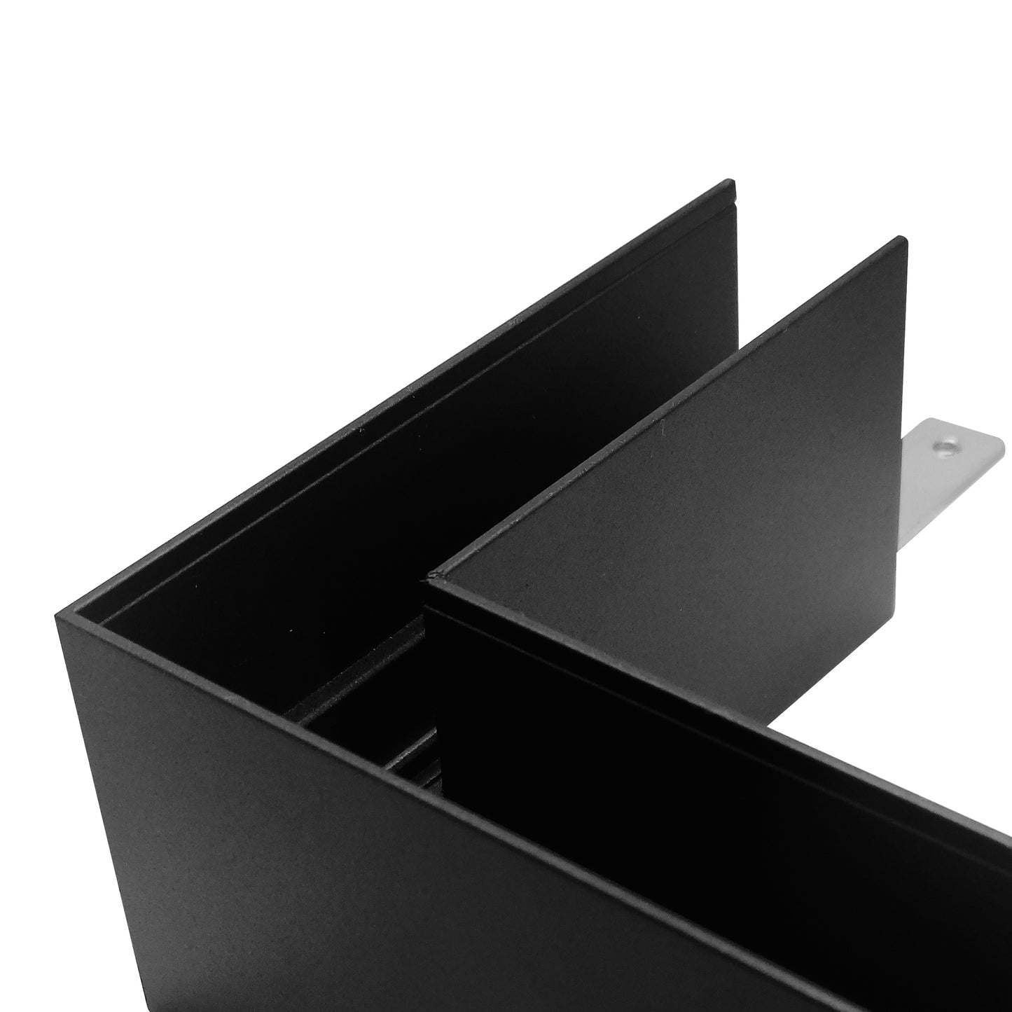Magneto Deep 3 Connector Surface L-Joint Wall To Wall In, Black For M8371 & M8372 by Mantra