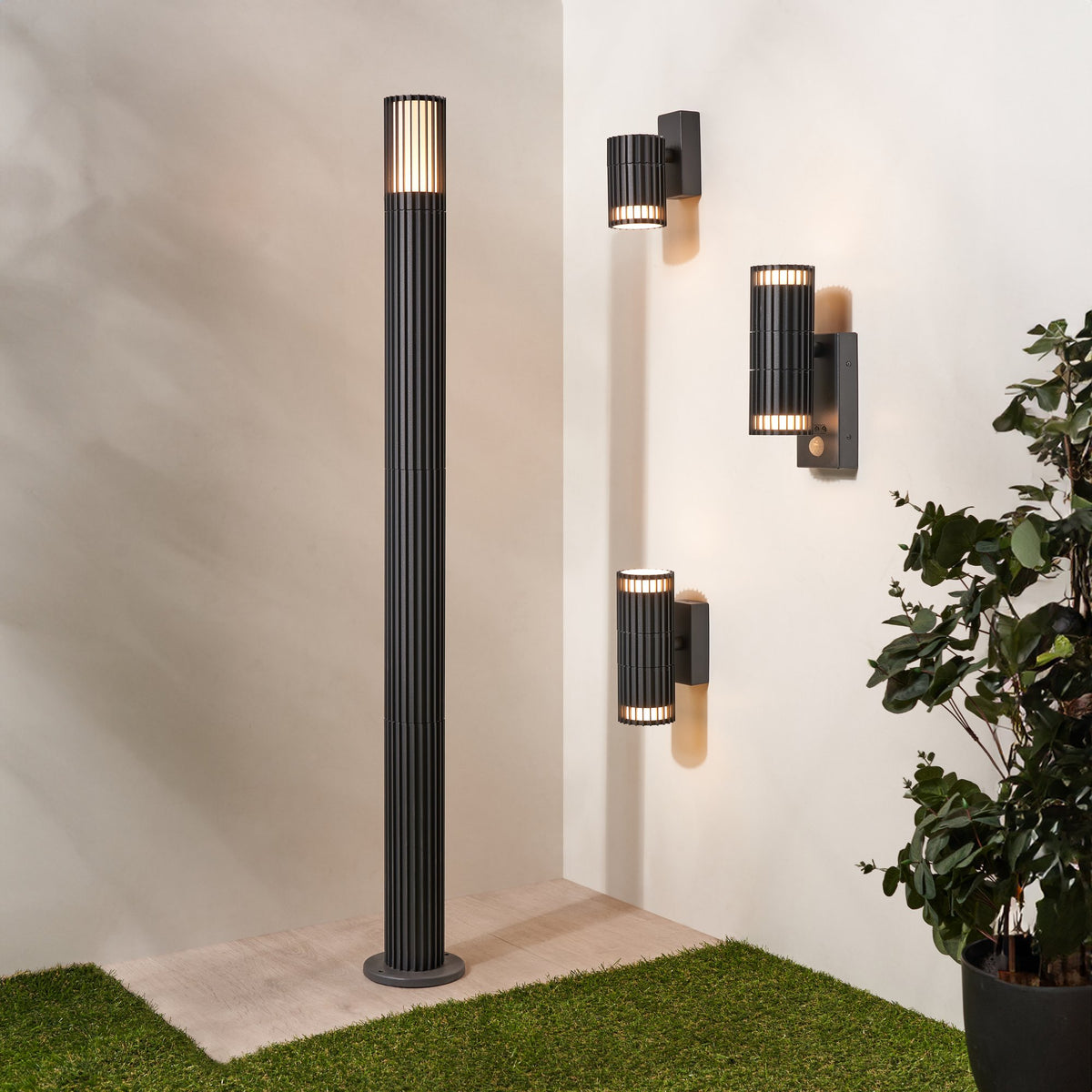 Muto Adjustable Outdoor Post Light, Anthracite