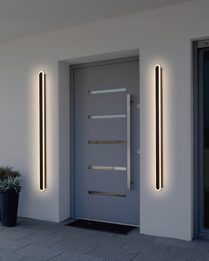 Ren 10 Watt Outdoor CCT Linear Wall Light, Black