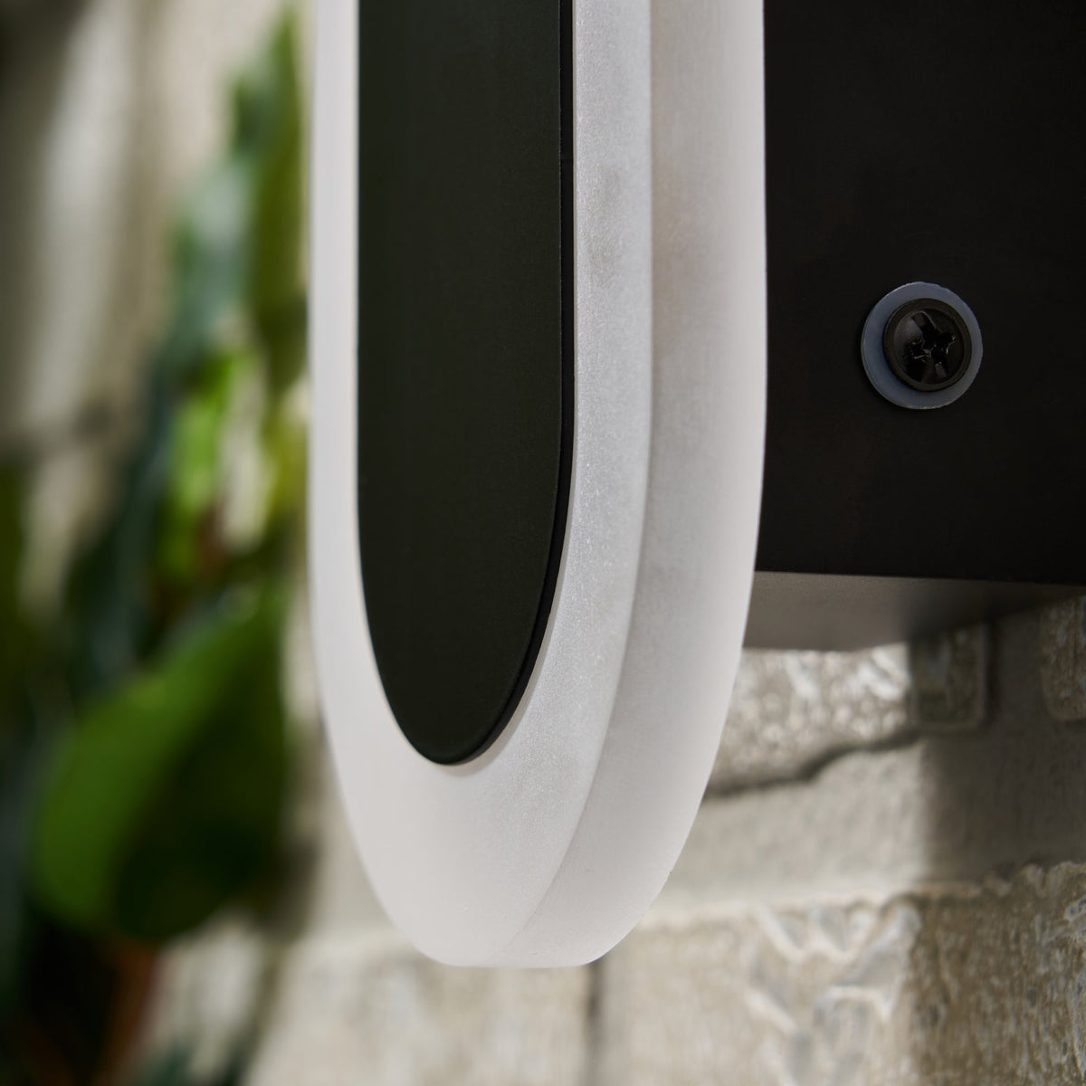 Ren 10 Watt Outdoor CCT Linear Wall Light, Black