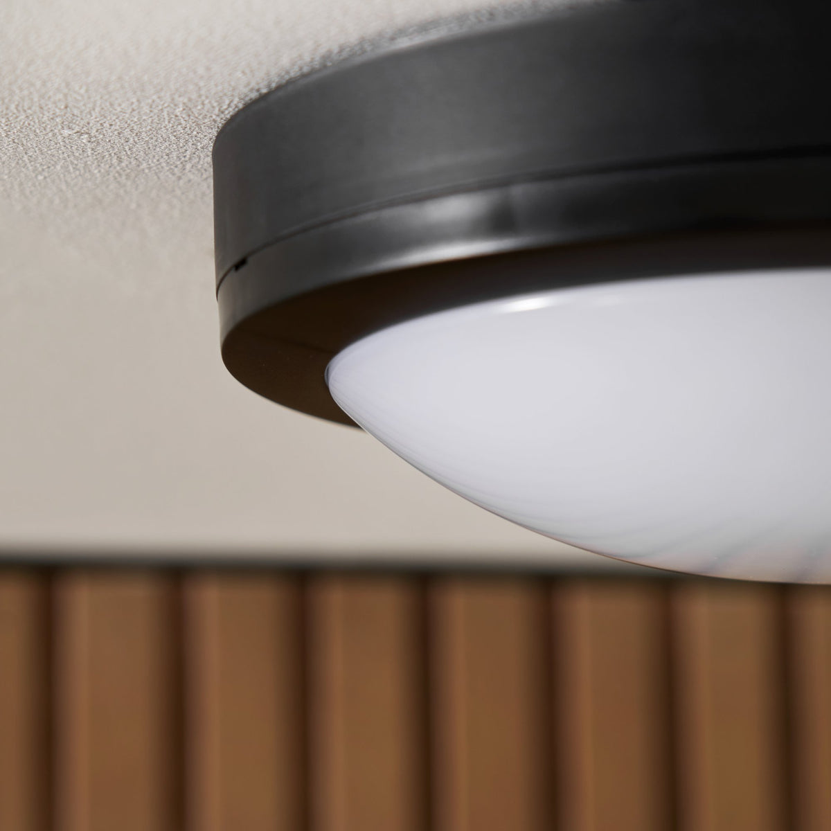 Zien Bulkhead Outdoor Wall Light 12W Black