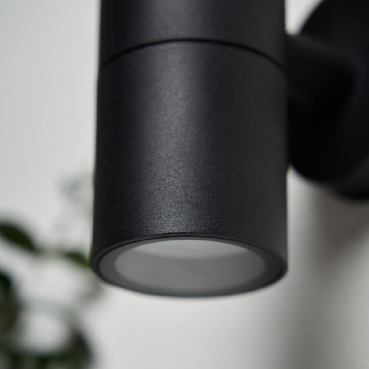 Neso Outdoor Single Up Or Down Wall Light, Black