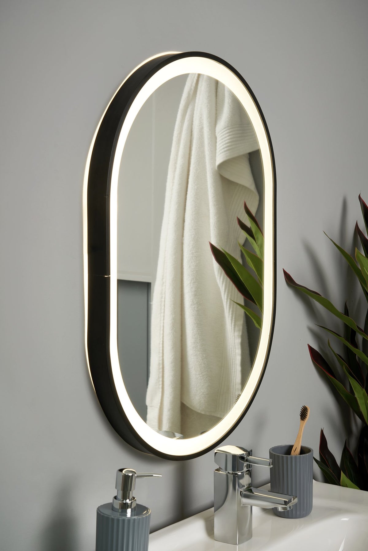 Cian CCT LED Oval Framed Mirror Motion/Demist, Matt Black