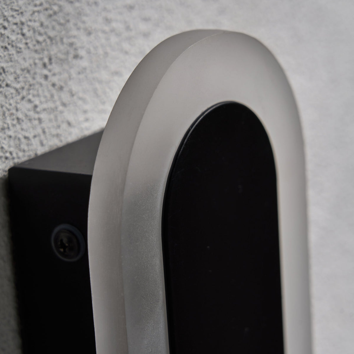 Ren 10 Watt Outdoor CCT Linear Wall Light, Black