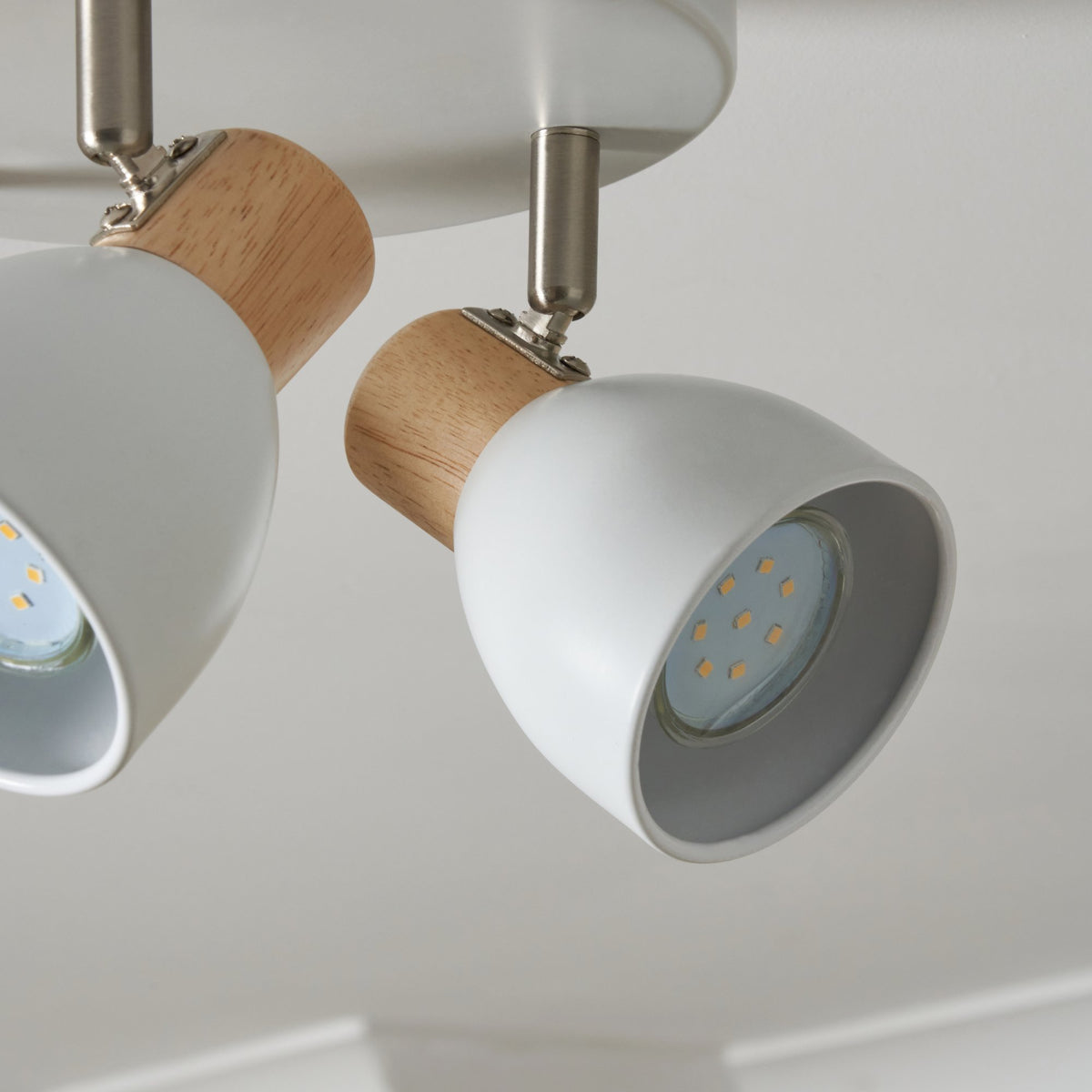 Oliver 3 Light Spotlight Plate White