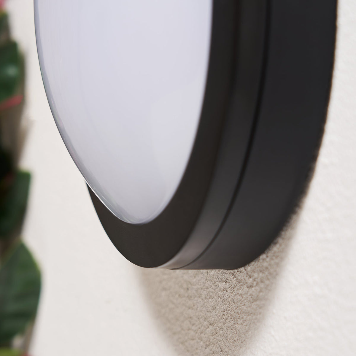Zien Bulkhead Outdoor Wall Light 12W Black