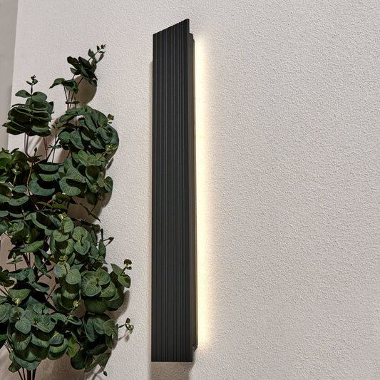 Tetbury LED Slim Outdoor Wall Light Anth