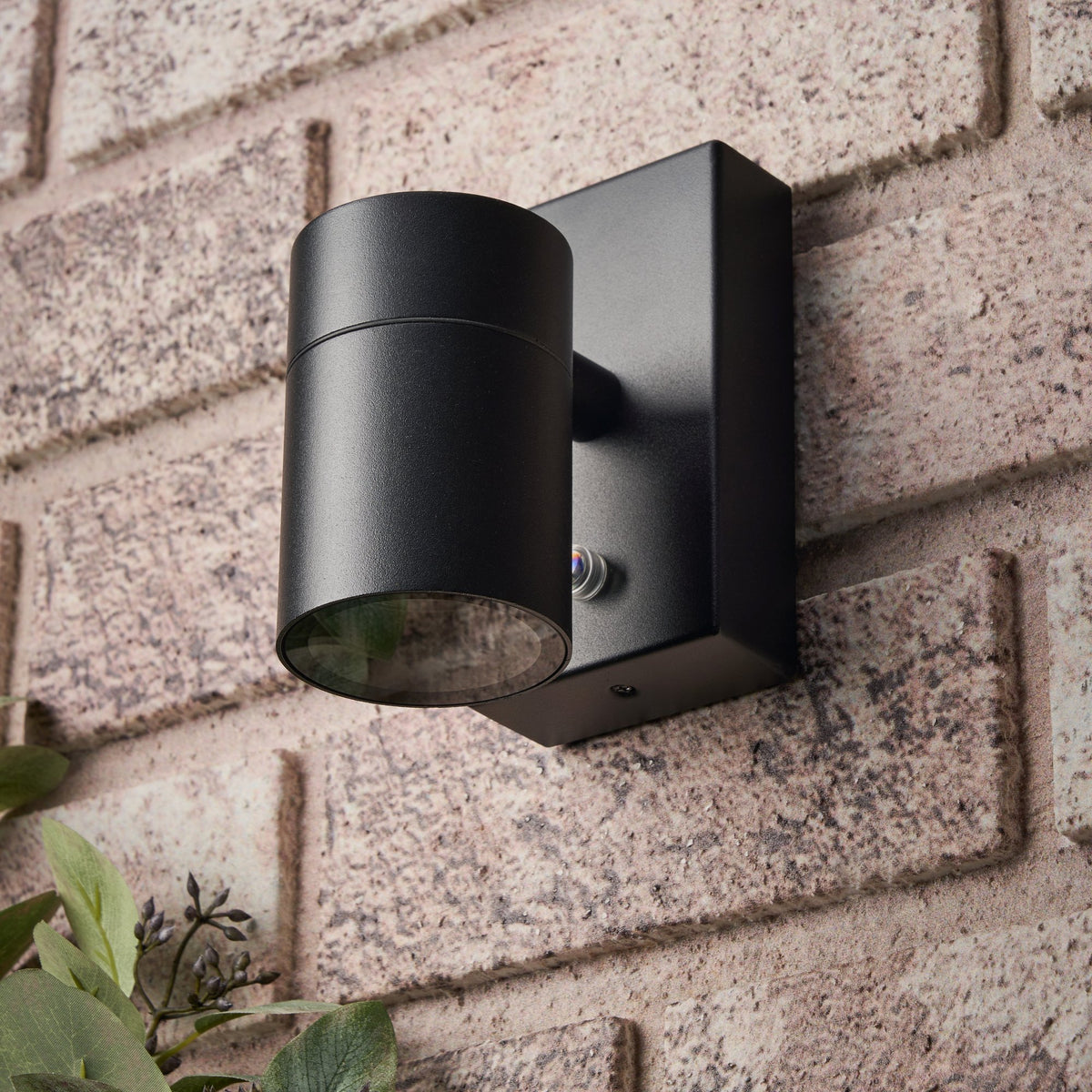 Leto IP65 Downlight GU10 with PhotoCell Black
