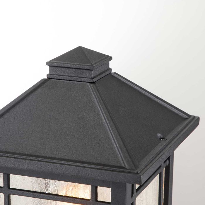 Cedar Point 1 Light Pedestal - Black