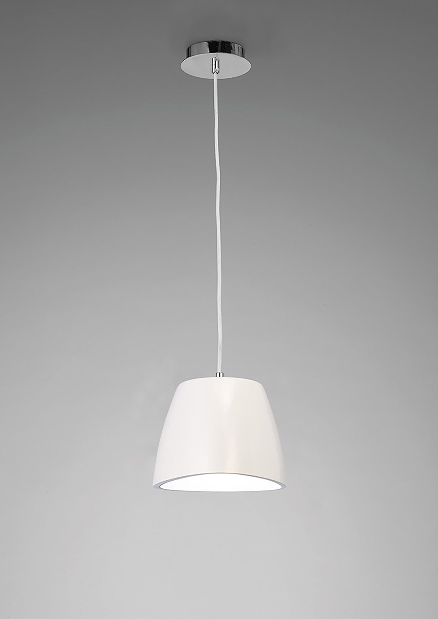 Triangle Pendant Small 1 Light E27, Gloss White/Polished Chrome by Mantra