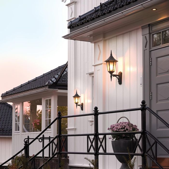 Valencia 1 Light Up Lantern - Black