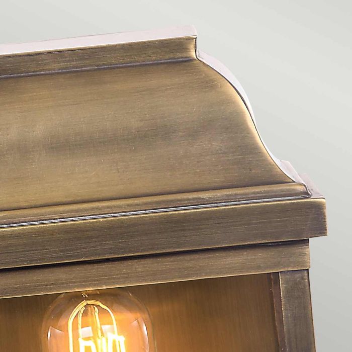 Victoria 1 Light Wall Lantern - Aged Brass