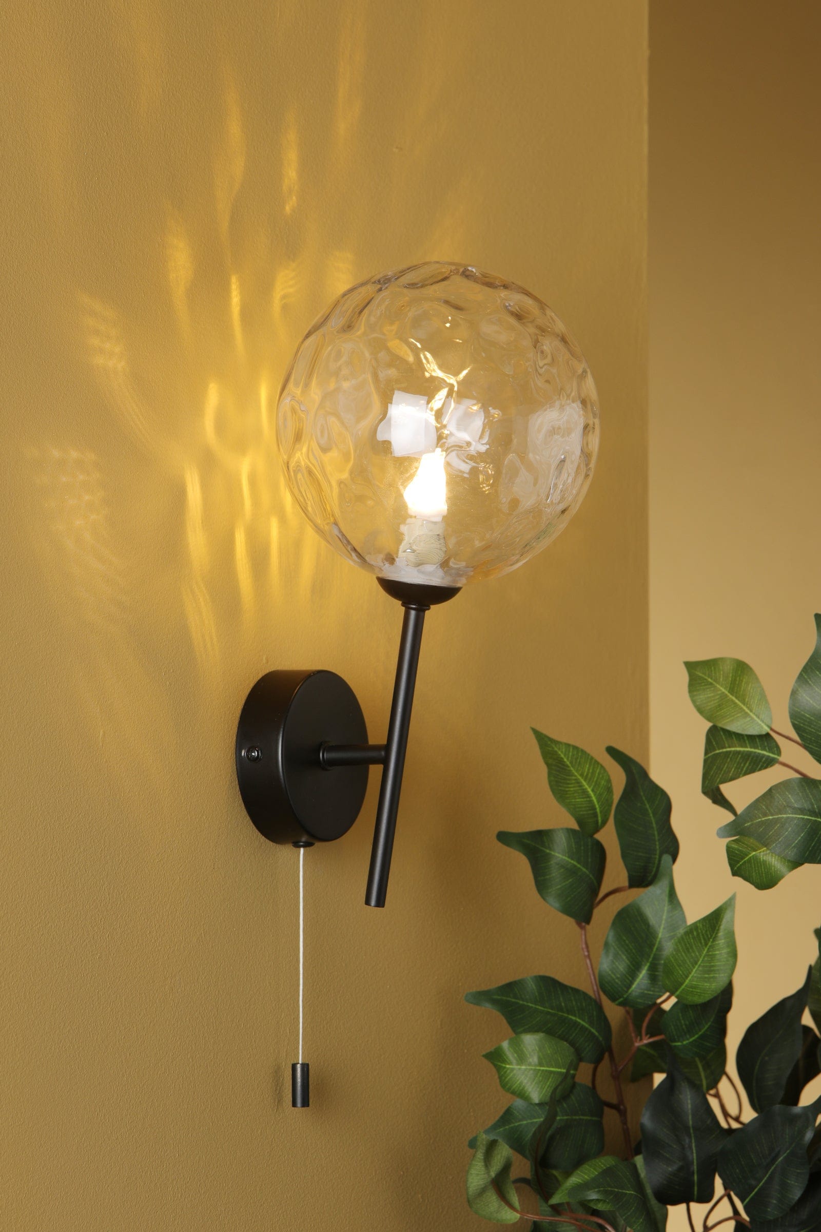 dar lighting Cohen Wall Light Matt Black Moulded Glass COH0722-12