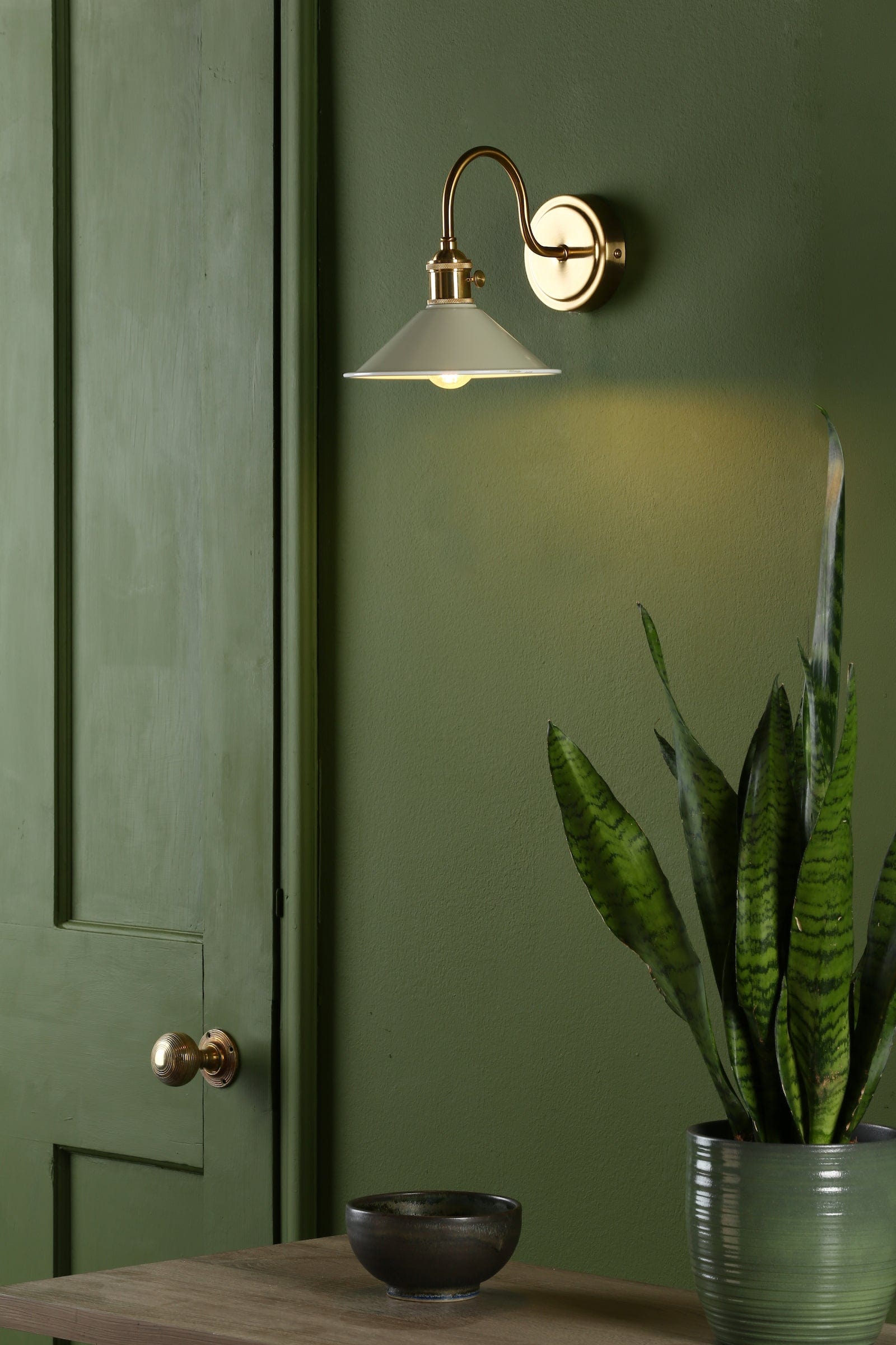 dar lighting Hadano Wall Light Natural Brass With Cashmere Shade HAD0740-06