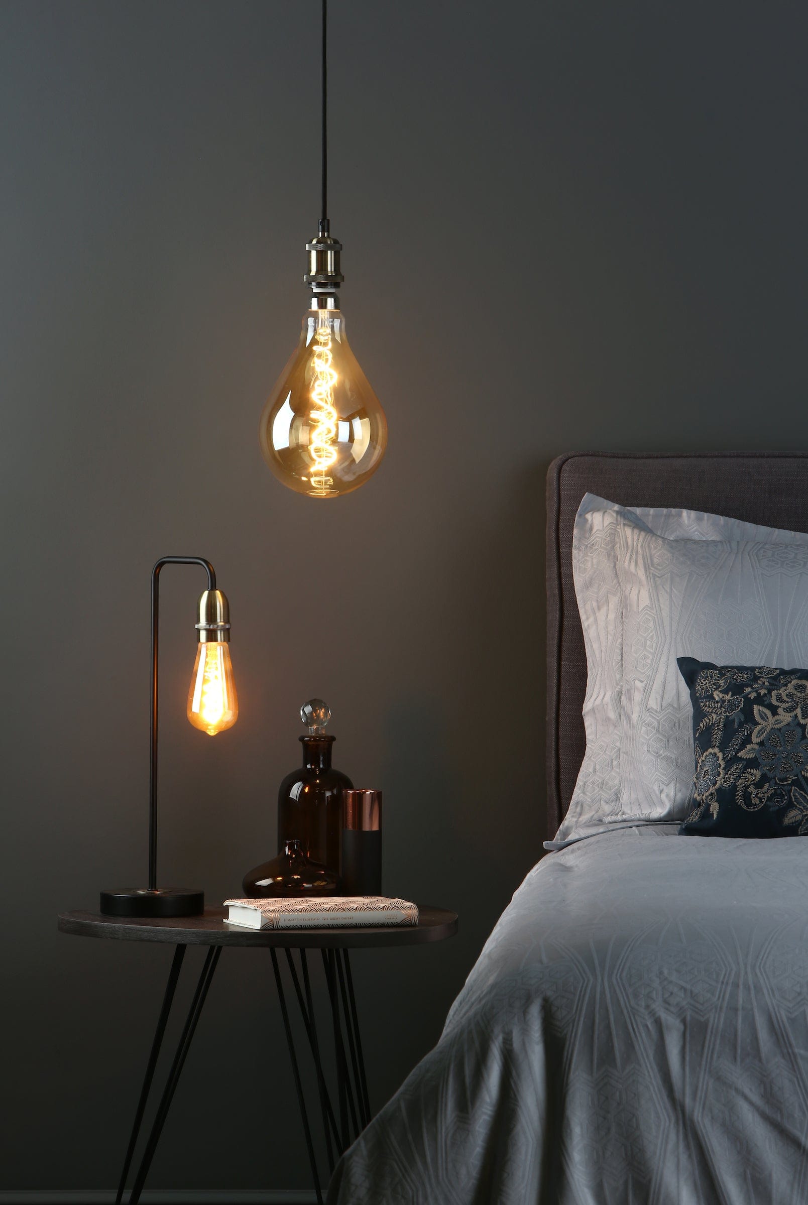 dar lighting Kiefer Table Lamp Black & Antique Brass KIE4222