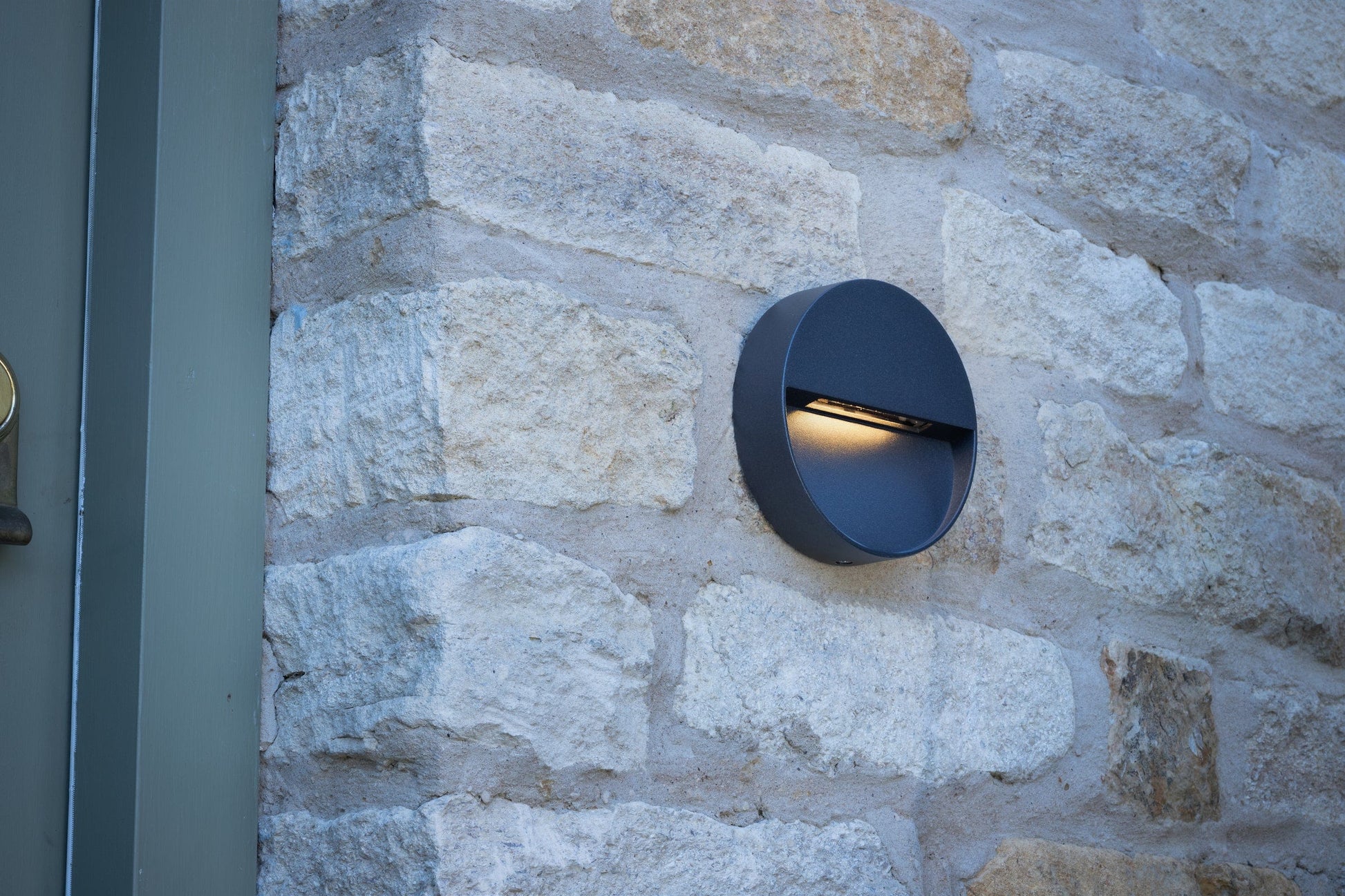 dar lighting Ugo Outdoor Wall Light Round Eyelid Anthracite IP65 LED UGO2139