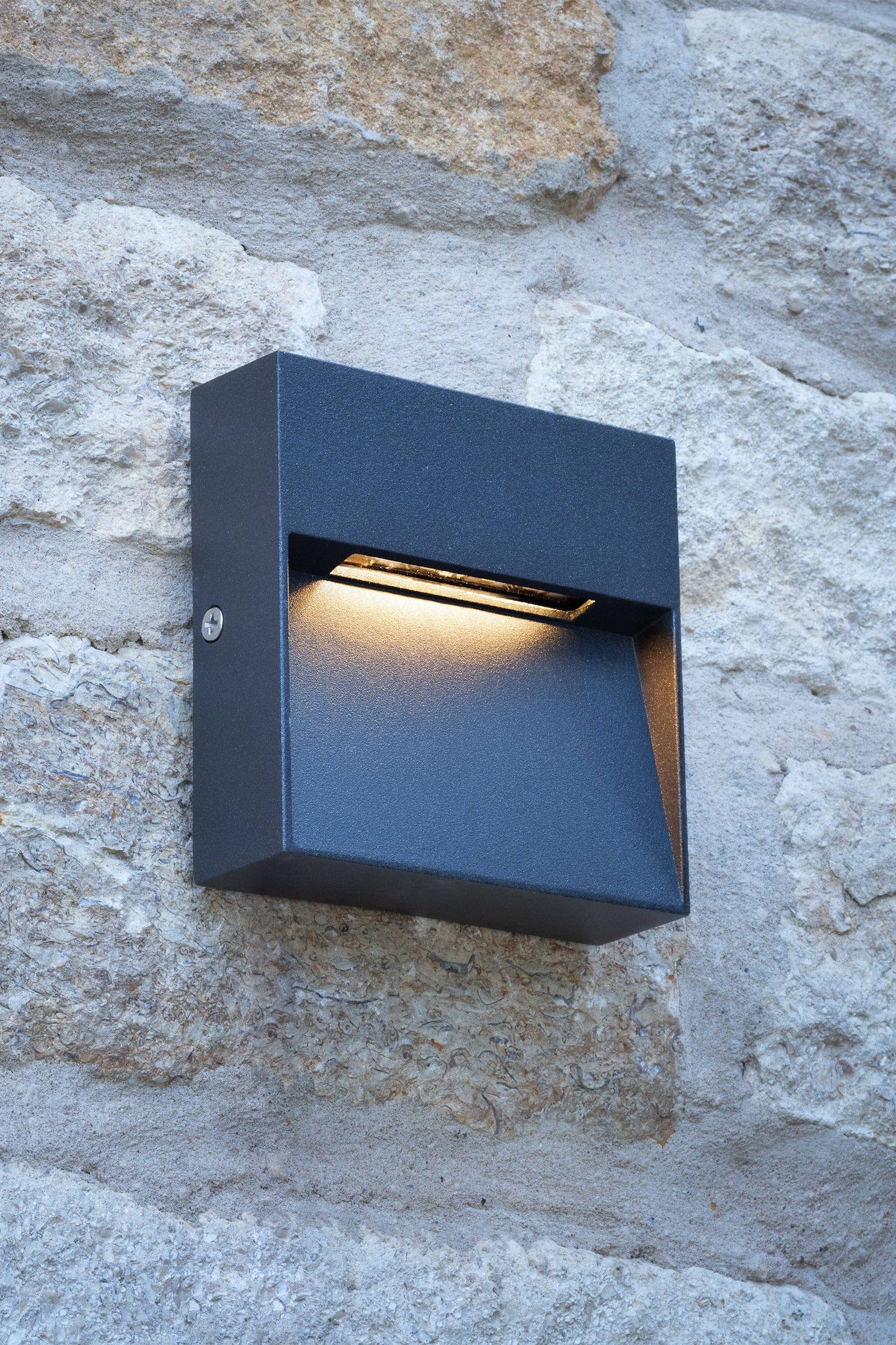 dar lighting Yukon Outdoor Wall Light Square Eyelid Anthracite IP65 LED YUK2139